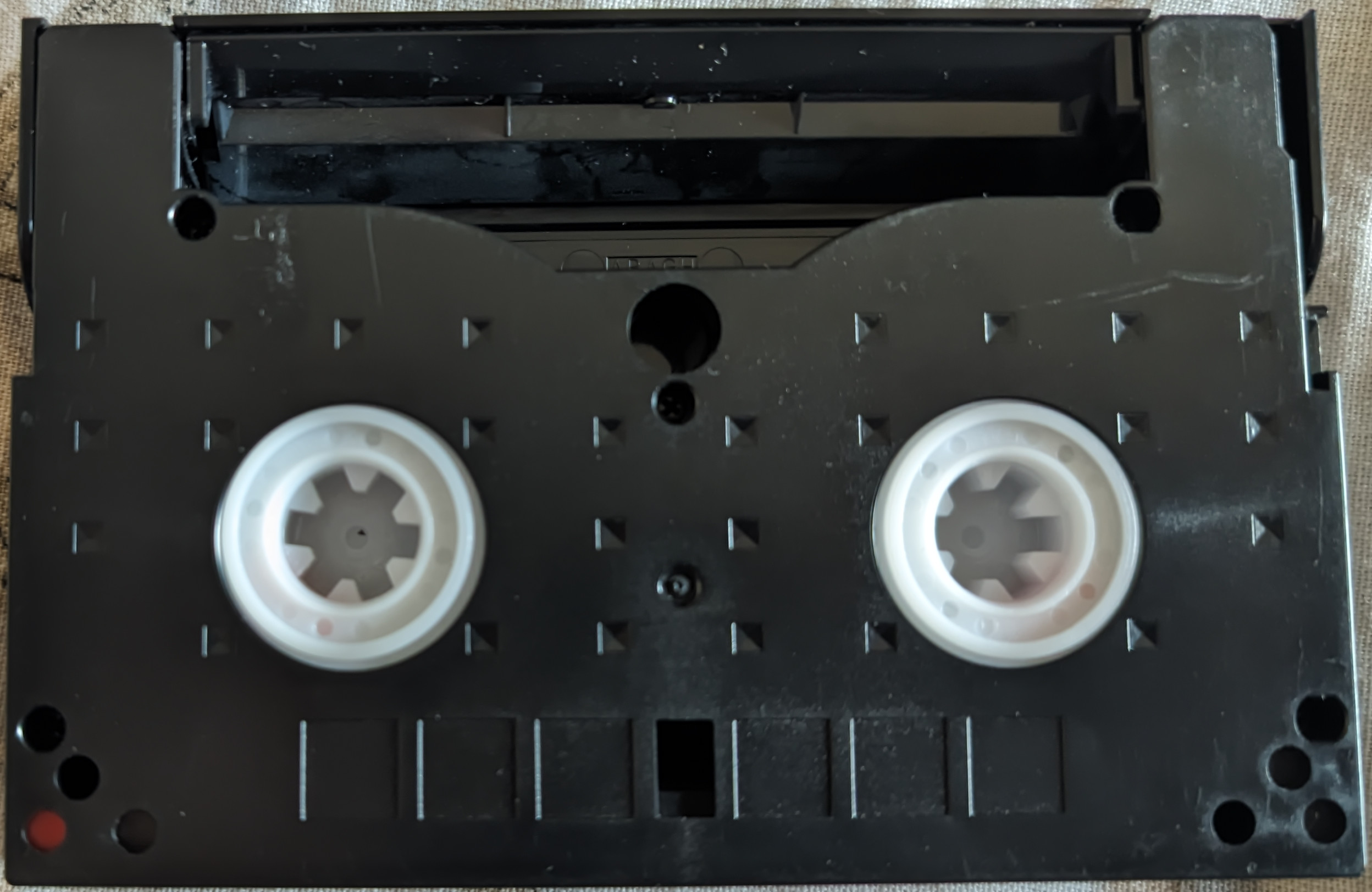 hi8 cassette back side